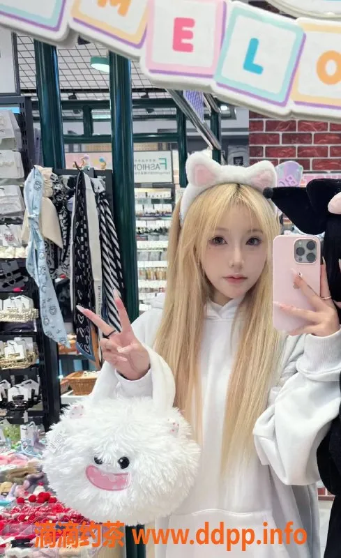 杭州上门服务资源信息,西湖区小猫咪，165身高95体重，19岁，千元上门服务