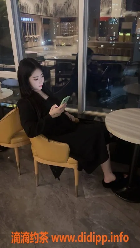 深圳楼凤-南山甜甜，700元享鸳鸯浴与按摩服务