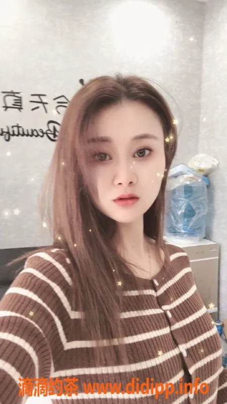 杭州楼凤资源信息,萧山小甜甜，24岁，165cm，48kg，热情服务！