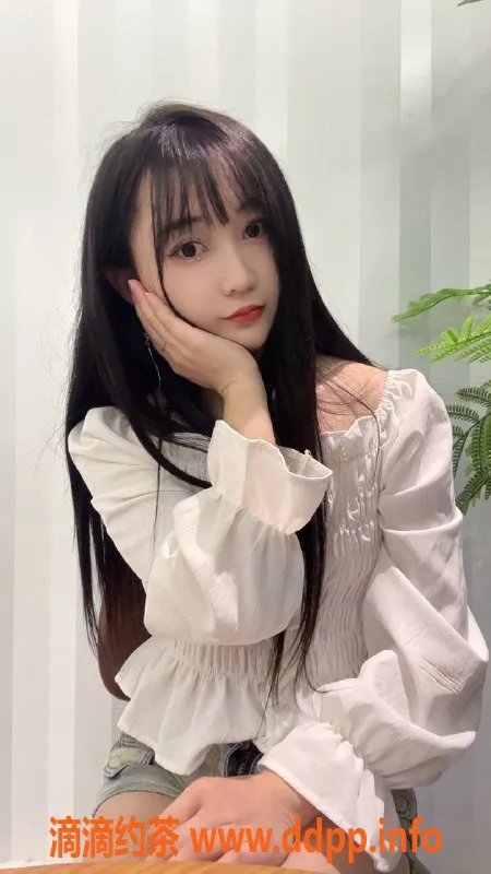 深圳楼凤-龙岗茜茜酱，1100p舌吻、六九服务！