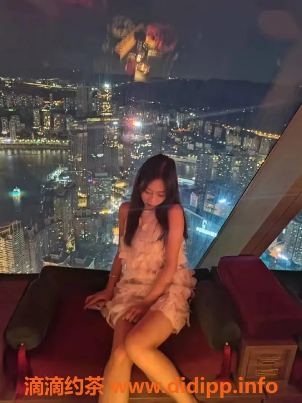 重庆楼凤-5p佳佳，热情服务，精致体验等你来