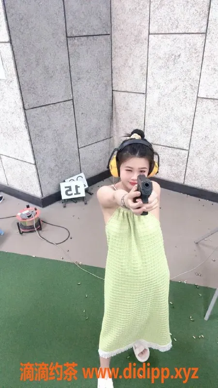 杭州上门服务-极品白小纯，168cm甜妹，1000以内上门服务