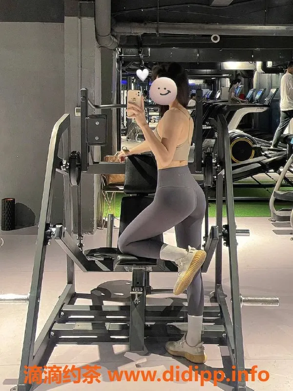 杭州楼凤资源信息,拱墅区机车痞小幼，肤白貌美C罩杯，服务超赞！