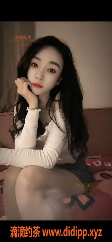 深圳楼凤-宝安爱兔，700元舌吻、69等多项服务