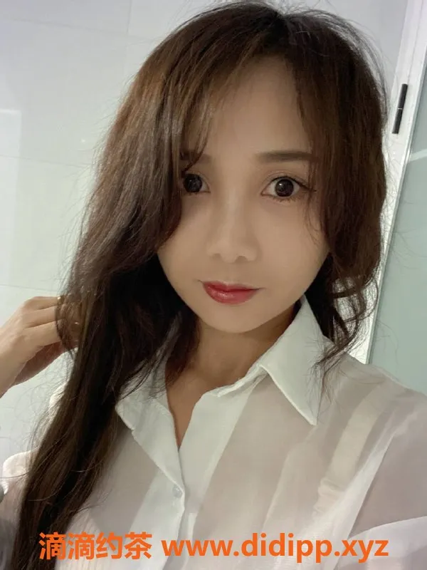 杭州楼凤-临平区多多，94年，44kg，32B，性感服务超值！