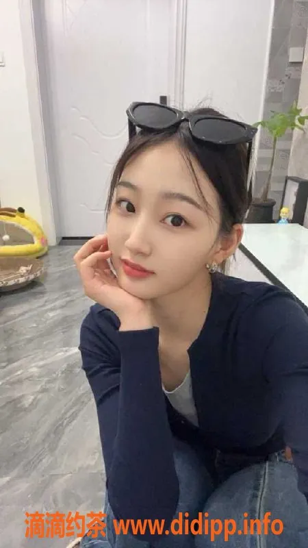 深圳楼凤-福田小柔，21岁性感御姐，典雅身姿等你来约