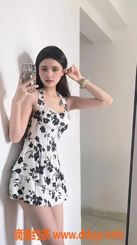 深圳楼凤-南山kk兔，900元体验鸳鸯浴与按摩服务