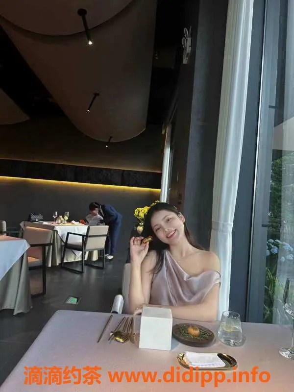 深圳楼凤资源信息,深圳公明甜美小小，168cm，45kg，500元一次