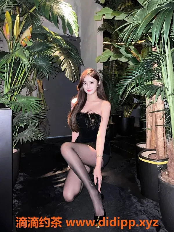 深圳楼凤-香奈儿，南山美女，1288起，制服野战等服务等你来享！