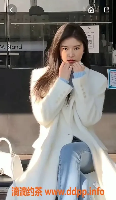 深圳楼凤-深圳龙华欣茹，99年大胸美女，600元起