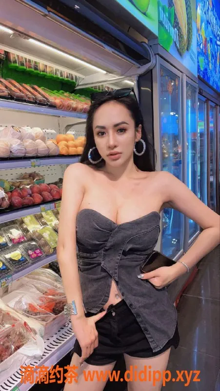 东莞楼凤-南城Bobo，中法混血小妹，160cm，50斤，服务超贴心