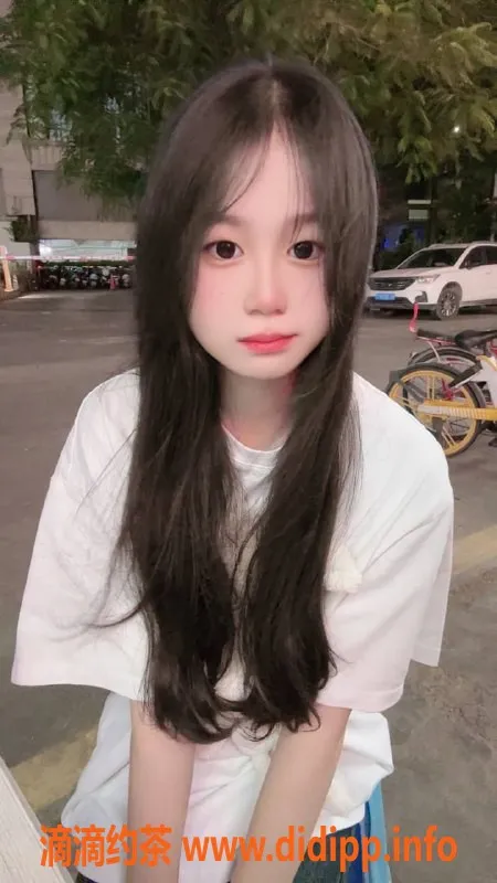 东莞楼凤-常平小羊，价格700一、1100二，值得一试！