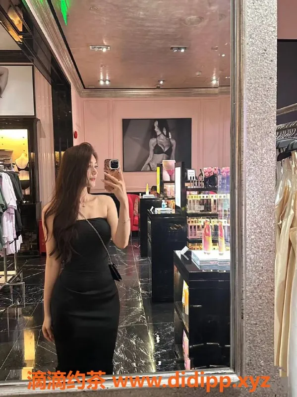 深圳楼凤-南山美鑫，1200元舌吻服！