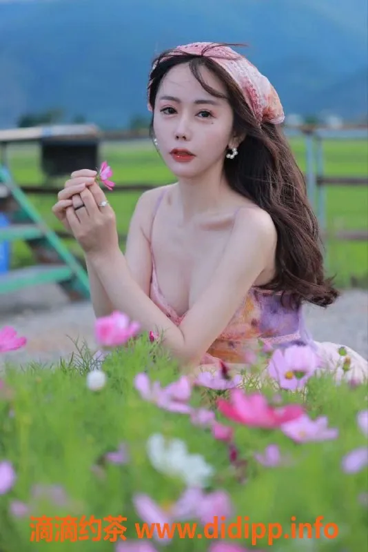 杭州楼凤资源信息,杭州23岁抖音花店老板娘，D罩杯超赞服务