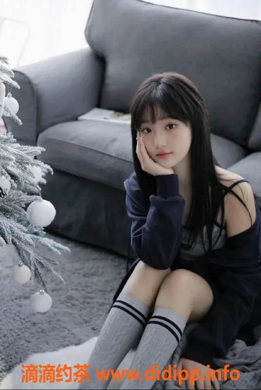 杭州楼凤资源信息,上城区萱萱，身高168，性感C罩杯，1500元包陪浴