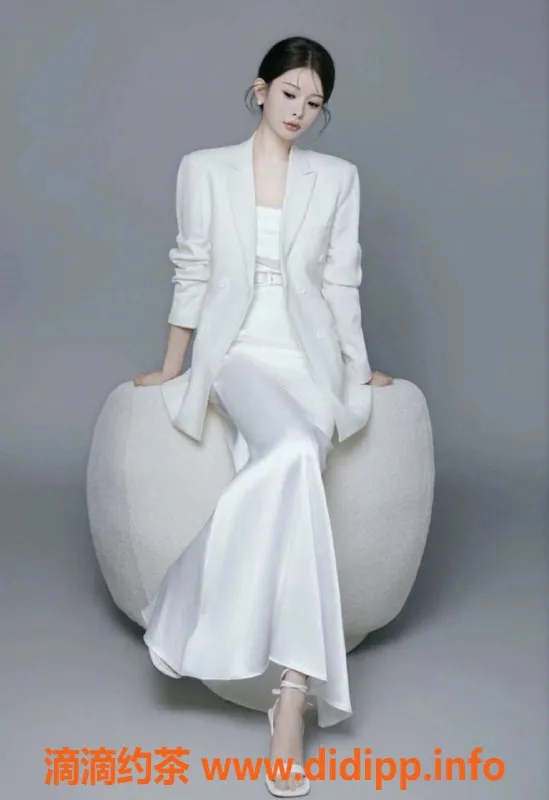 杭州楼凤-上城区健身教练十一，165cm，45kg，1200元启动服务