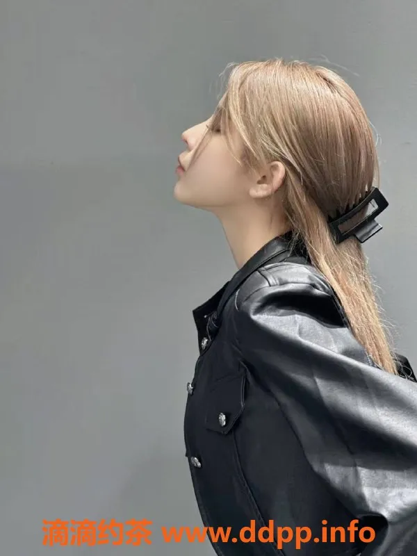 杭州楼凤-上城区健身教练十一，165cm，45kg，1200元启动服务