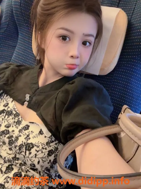 杭州楼凤资源信息,极品白小纯 168cm 90斤 巨乳尤物 天花板