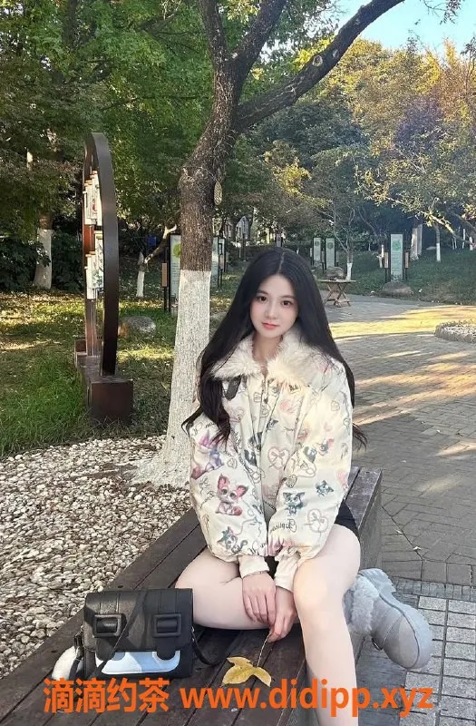 深圳楼凤-福田怡宝，1188元胸推按摩服务