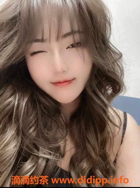 广州楼凤-海珠卡黛儿：BBW大长腿美女 9P服务等你体验