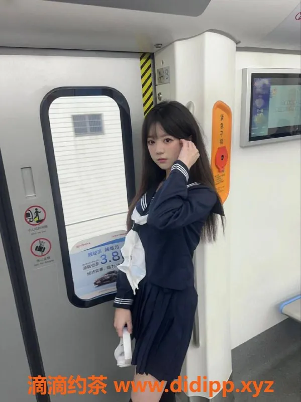 深圳楼凤-福田圆圆，1800元体验亲亲与鸳鸯浴