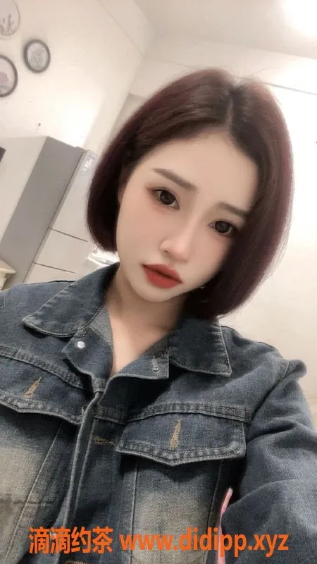 杭州楼凤-余杭21岁茜茜 性感御姐 165cm 88斤 C罩杯