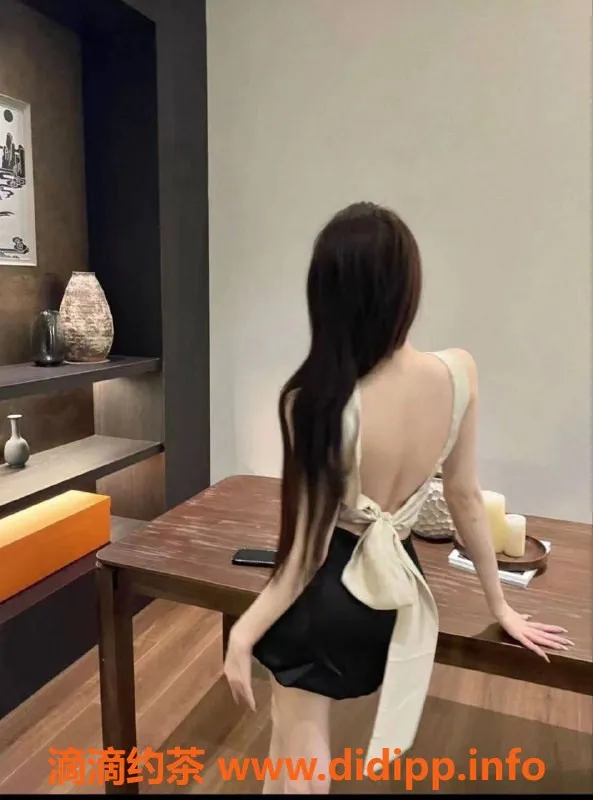 广州楼凤-荔湾傲娇美，嫩妹大长腿，10P夜课等你来约