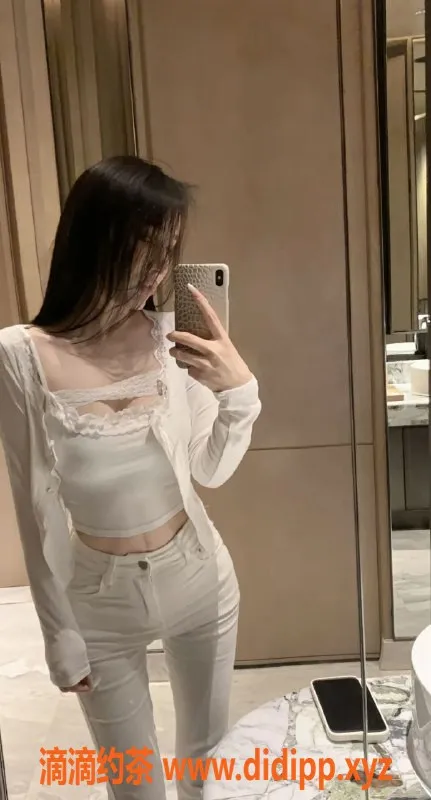 广州楼凤-番禺小狐狸，御姐大胸，10P夜课上线！