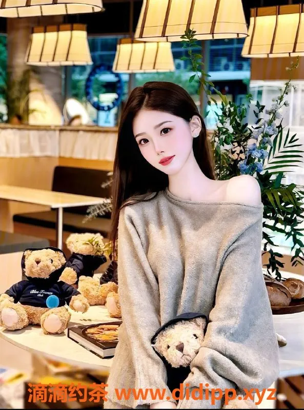 深圳楼凤-龙华可乐老师，千元服务，享受舌吻与调情