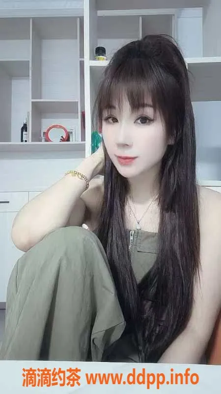 广州楼凤-白云菲菲：大长腿少妇，5P价格超值