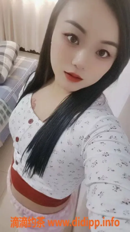 郑州楼凤-二七万达兰兰，23岁162cm，107斤超火辣陪洗服务！