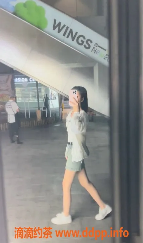 杭州楼凤-余杭区小米酥，18岁，45斤，千元享受