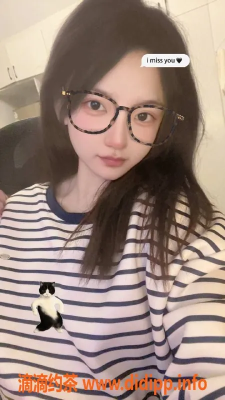 广州楼凤资源信息,海珠#小漫，8P嫩妹，鸳鸯浴服务等你来体验