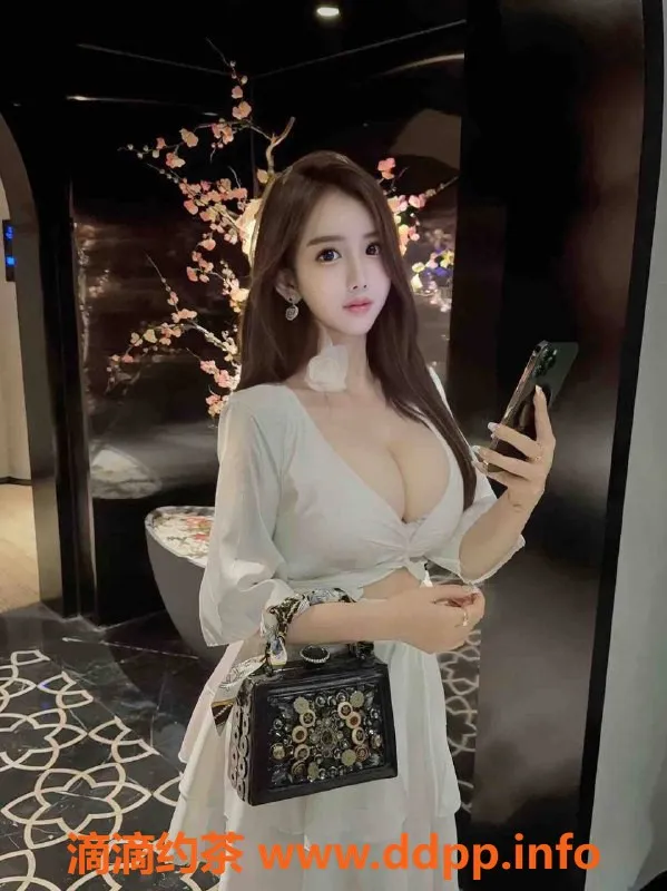 上海楼凤-普陀李圆圆，身高168，胸围F，课费2400