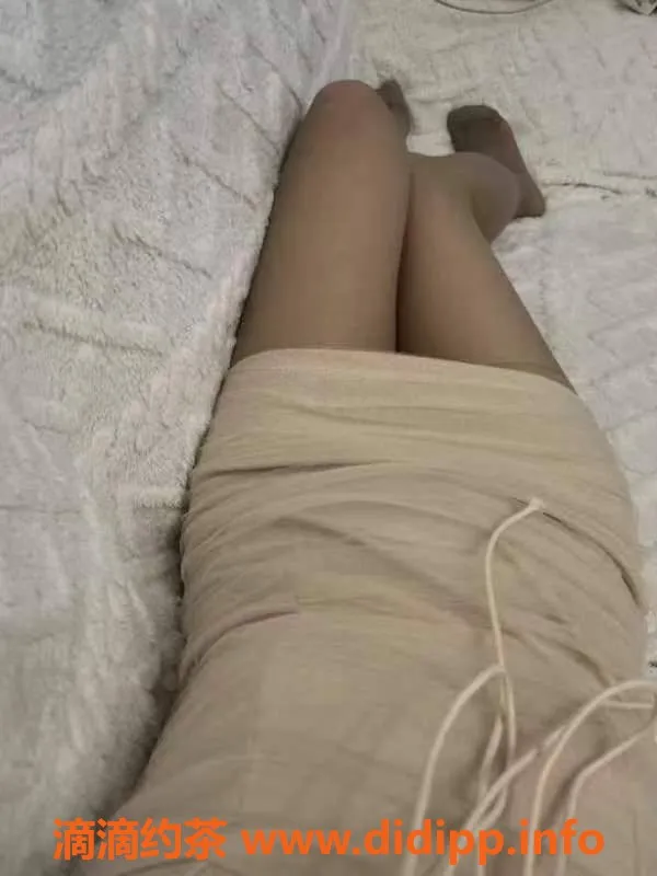 成都楼凤资源信息,武侯区小兔兔，160cm/45kg嫩妹，服务好价500p/60分钟