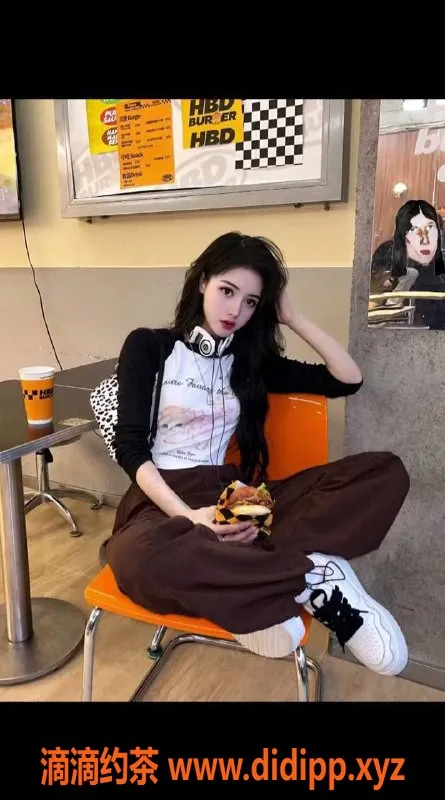 上海楼凤-徐汇乌龙酱，身高167，性感享受1200起