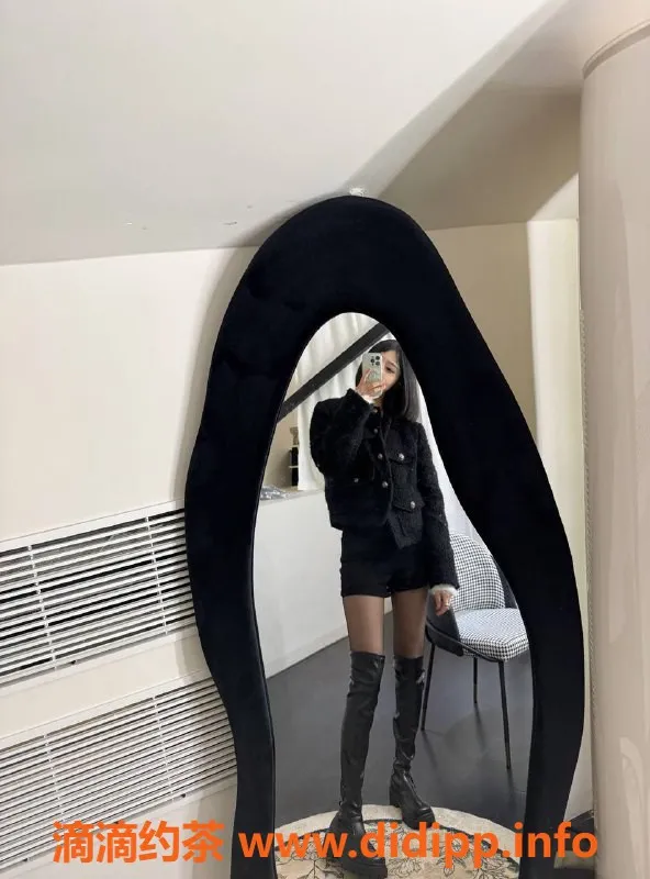 杭州楼凤-拱墅小猫，19岁，身高170，超高颜值！