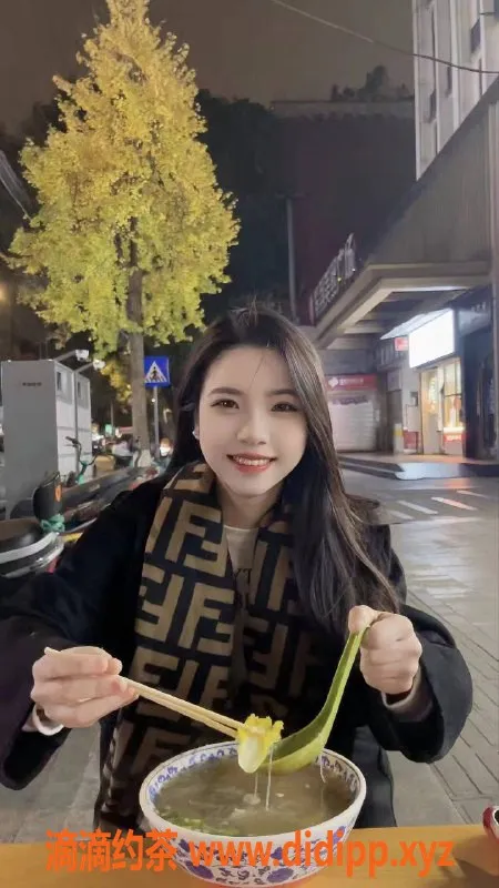 成都楼凤-南门小野学妹，超值6p、10pp服务