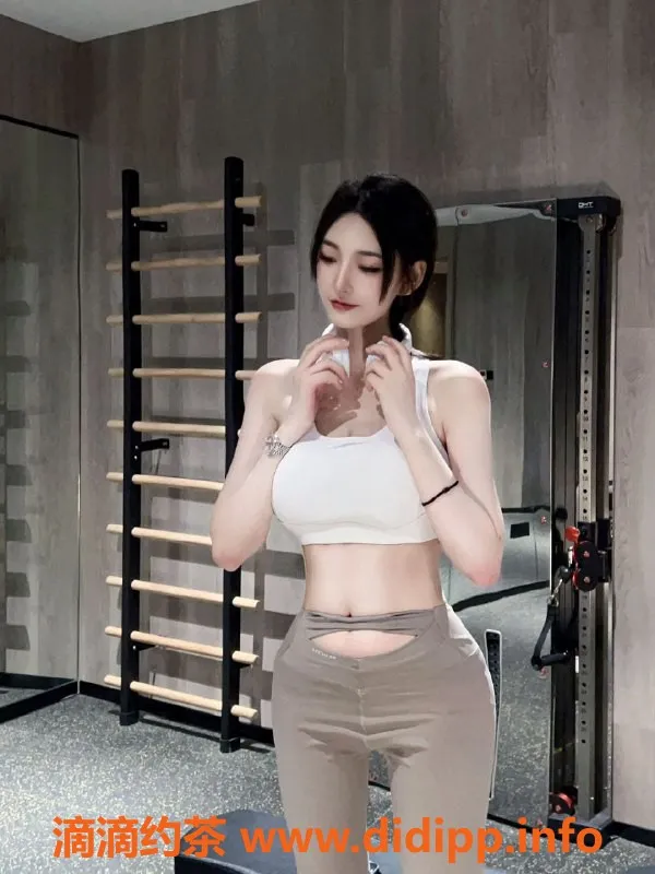 深圳楼凤-福田空乘千金，2000元一次，真心推荐！