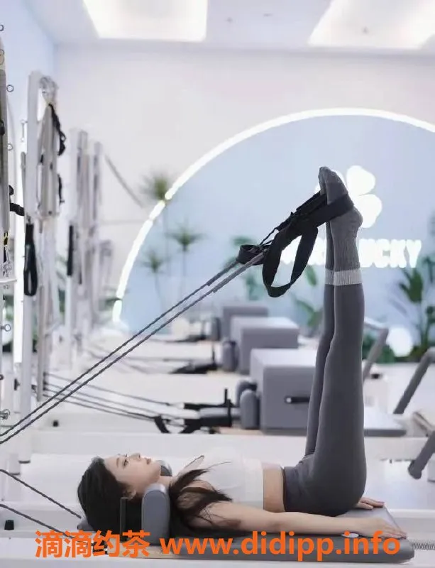 杭州楼凤资源信息,拱墅安琪拉：23岁B罩杯小姐，1200喝茶超值体验