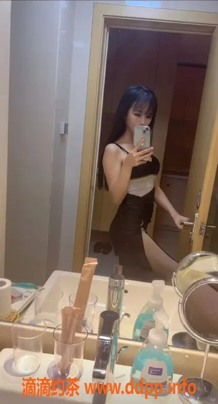 杭州楼凤-临平区26岁娜娜，167cm胸B纯天然E奶