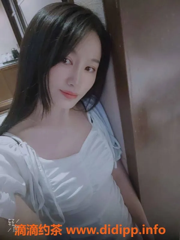 杭州楼凤-杭州香香，上城区800元尽享舌吻与69互舔服务