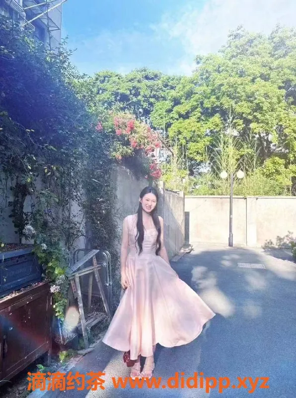 杭州上门服务资源信息,上城区灵儿，21岁川妹子，168cm，105斤，服务热情