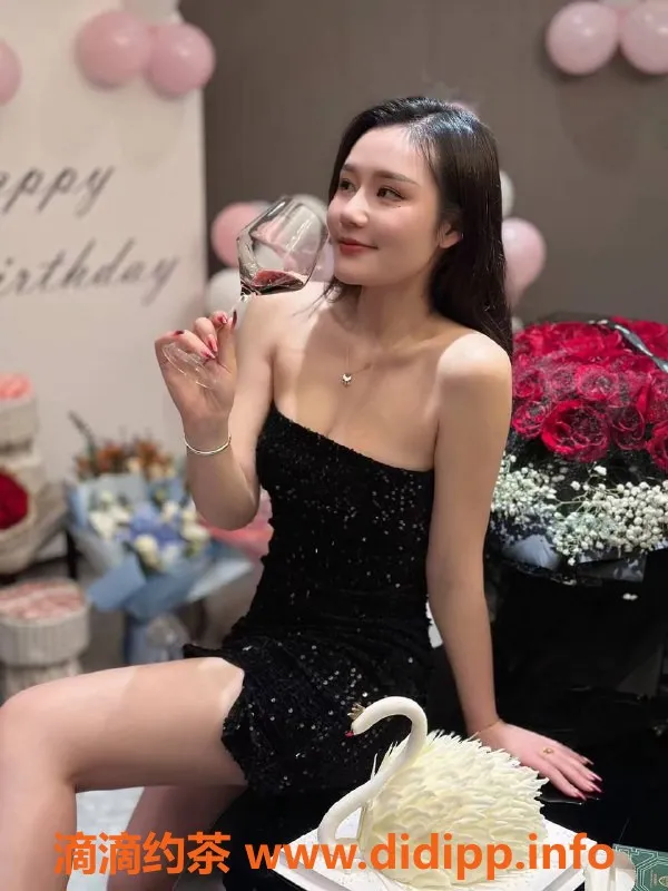 深圳楼凤-优乐美，福田优质服务，私聊了解更多