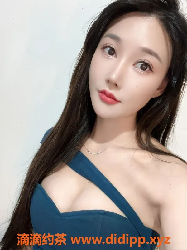 长沙楼凤-岳麓区甜美女孩安娜，服务优惠600p起