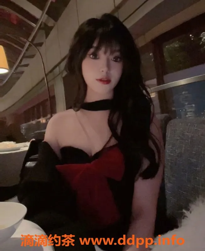上海楼凤-普陀锦圆主播：165cm肤白大胸D，1600元起