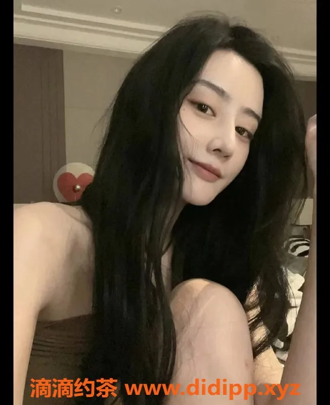 杭州楼凤-萧山区20岁甄乐曦，完美身材，提供多种服务