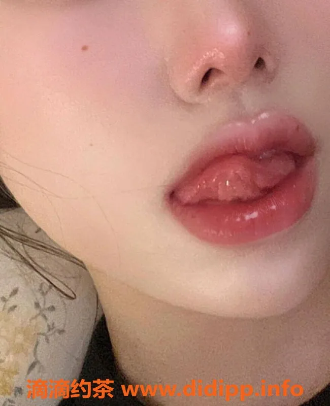 杭州楼凤资源信息,滨江香菜，20岁邻家女孩，爱我中华1500元体验