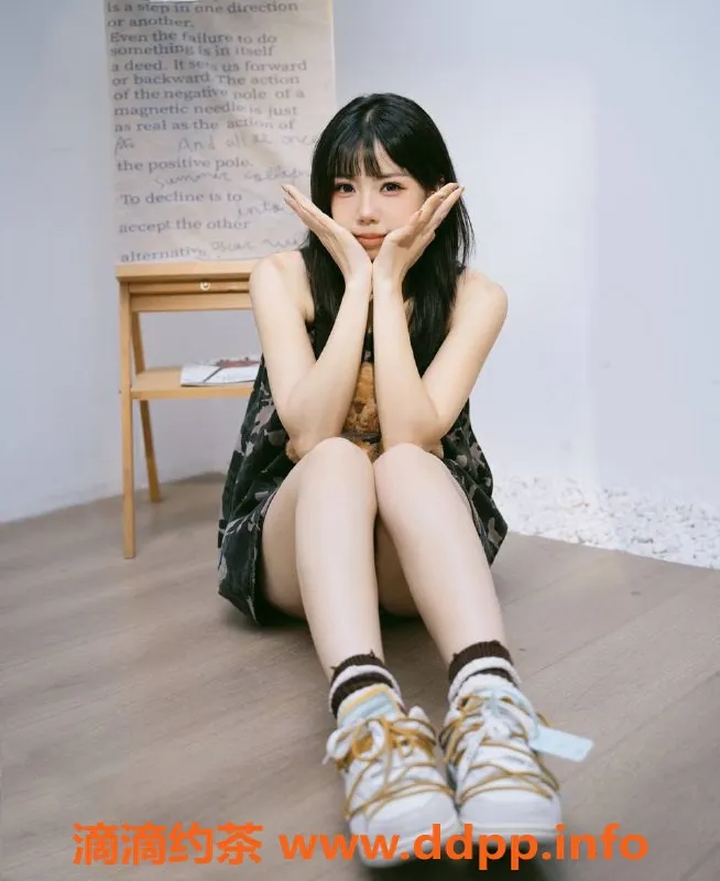 上海楼凤-静安小小酥，165cm嫩妹，超值服务仅1300起