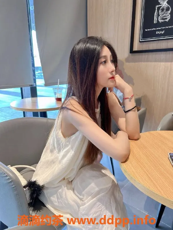 杭州楼凤资源信息,余杭区佳佳 20岁90斤陪浴服务 段子价1000